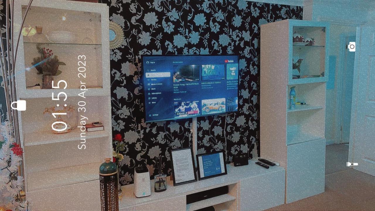 Lovely 2 Bed Flat/Apt In East London- Nice Estate. 다게넘 외부 사진